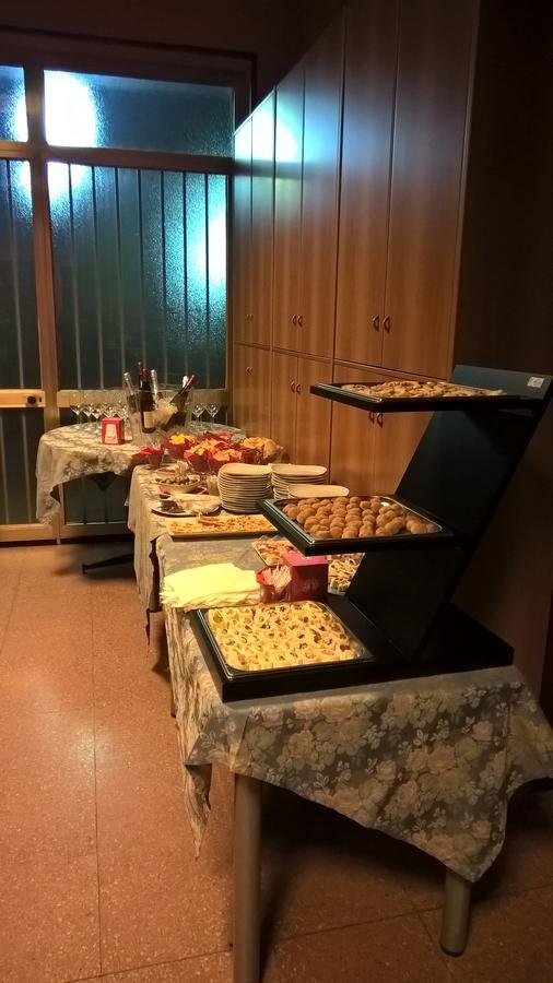 Hotel Ristorante Vittoria Santhia Ngoại thất bức ảnh